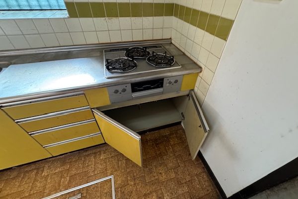 千葉県柏市の何も無くなってスッキリしたキッチン