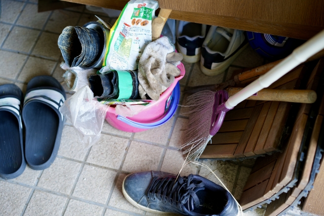 汚部屋の玄関の様子